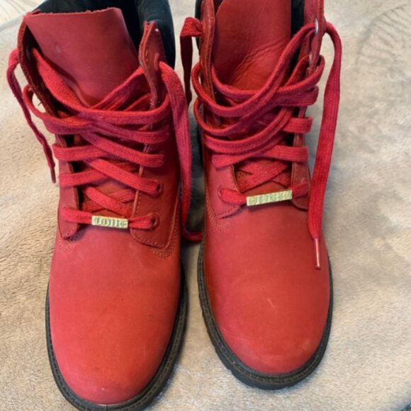 Timberland Shoes - Timberland Valentine Heritage 6 Waterproof Boot Dark Red Nubuck Size 9 Womens